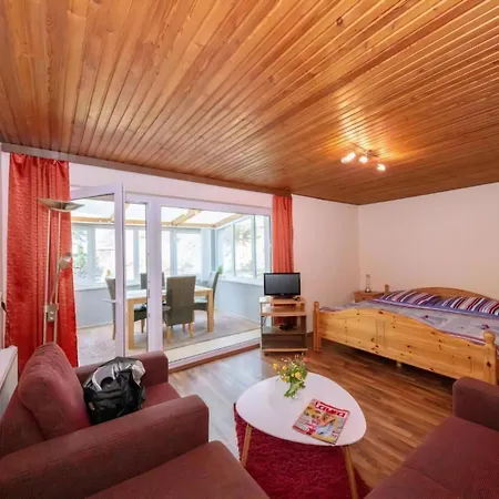 Apartment Reetdachferienhaus Nur 50m Von Der Ostsee Entfernt *